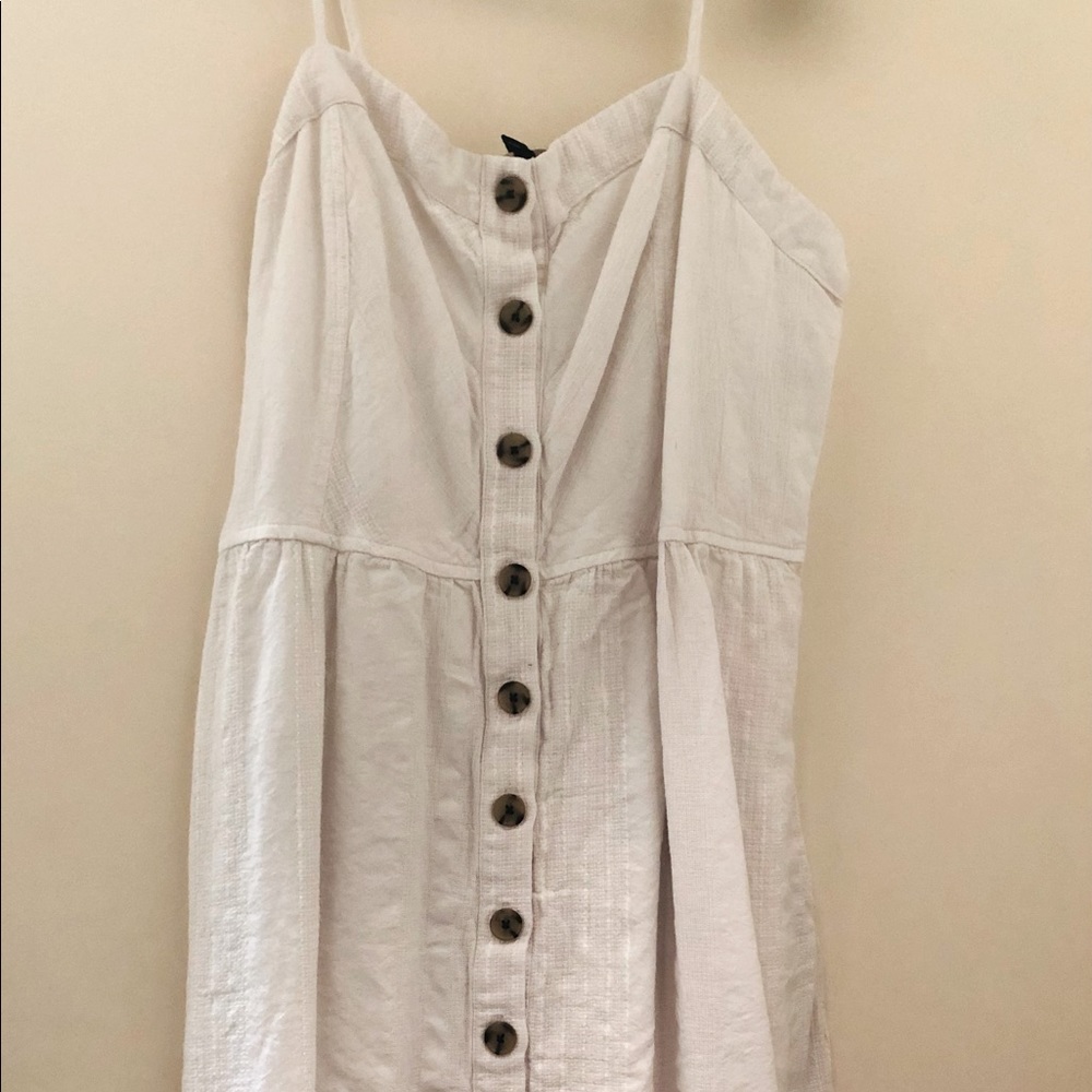 XXL Universal Thread Mid Length Spaghetti Strap White DressBrown/Cream Buttons